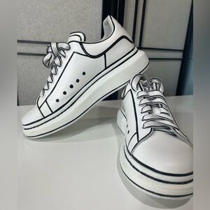 Authentic Alexander McQueen Sketch Detail Oversized Sneakers- Size 40D